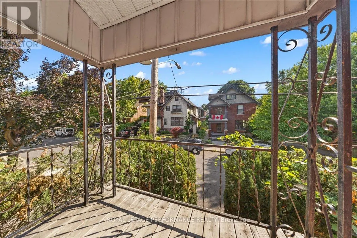46 LEONARD AVENUE