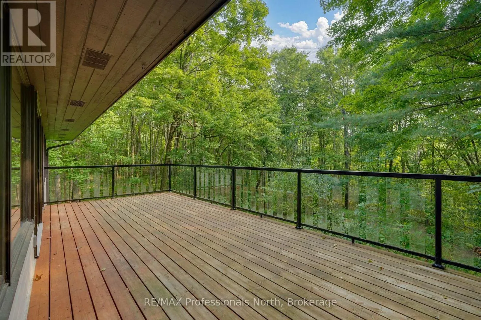 64 WOODLAND DRIVE
