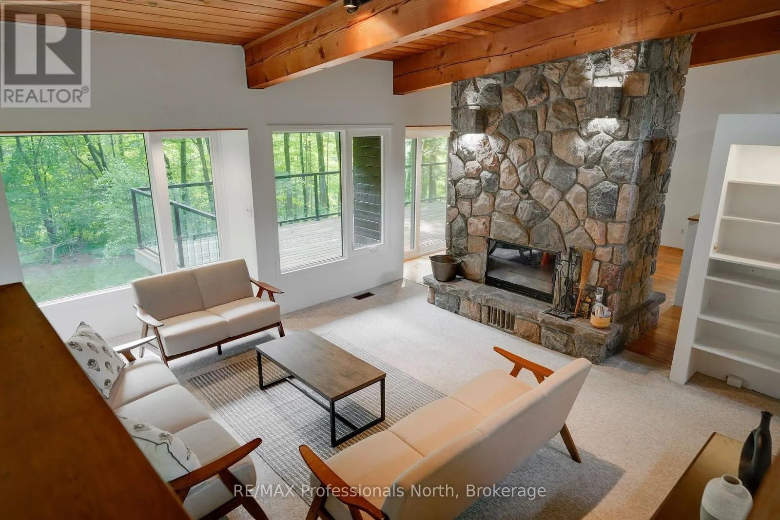 64 WOODLAND DRIVE