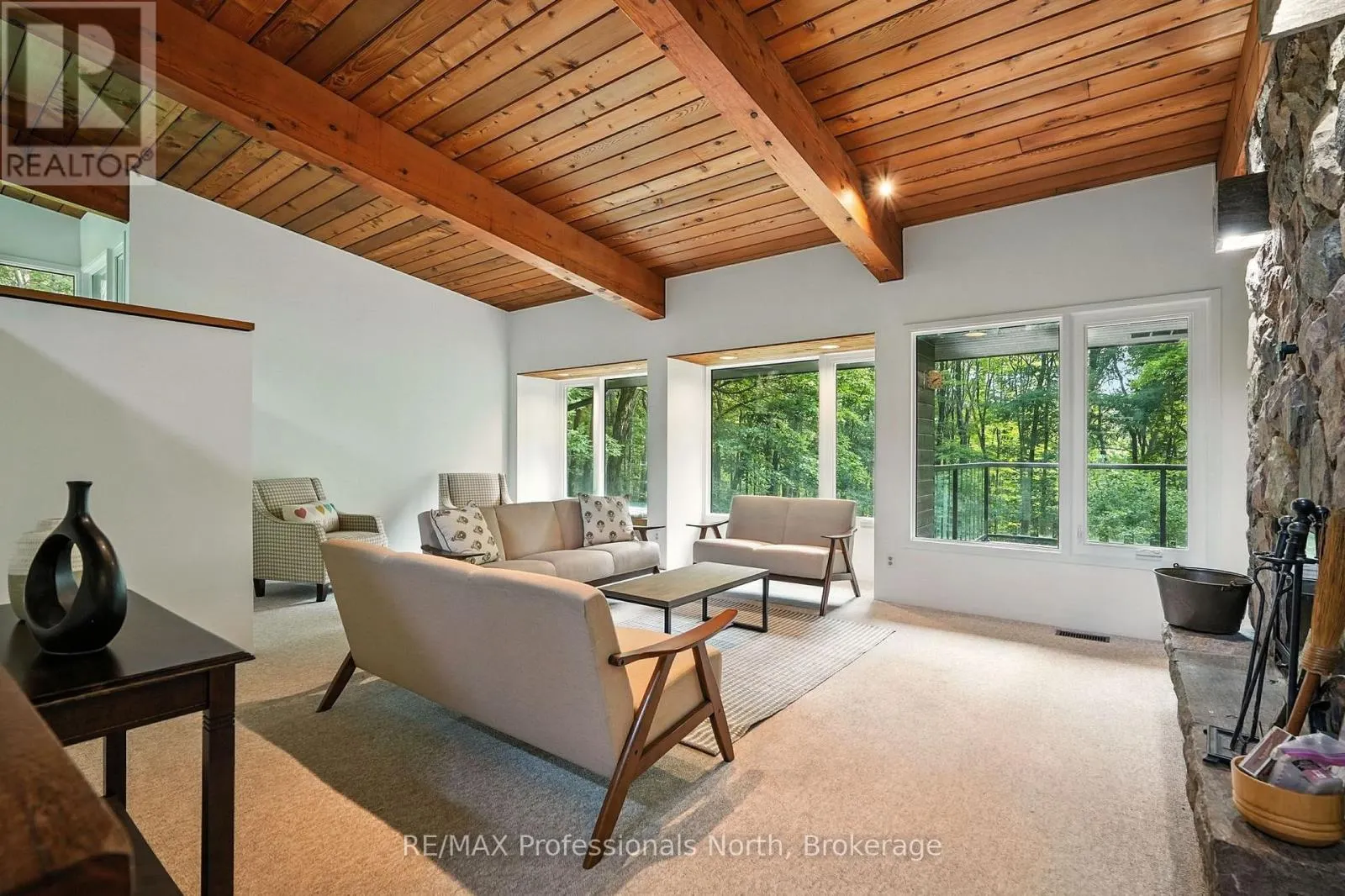 64 WOODLAND DRIVE