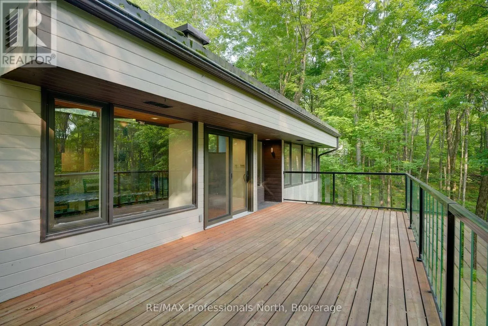 64 WOODLAND DRIVE