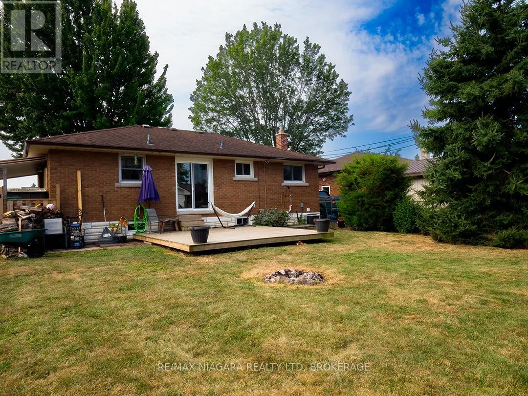 15 MICHAEL DRIVE S