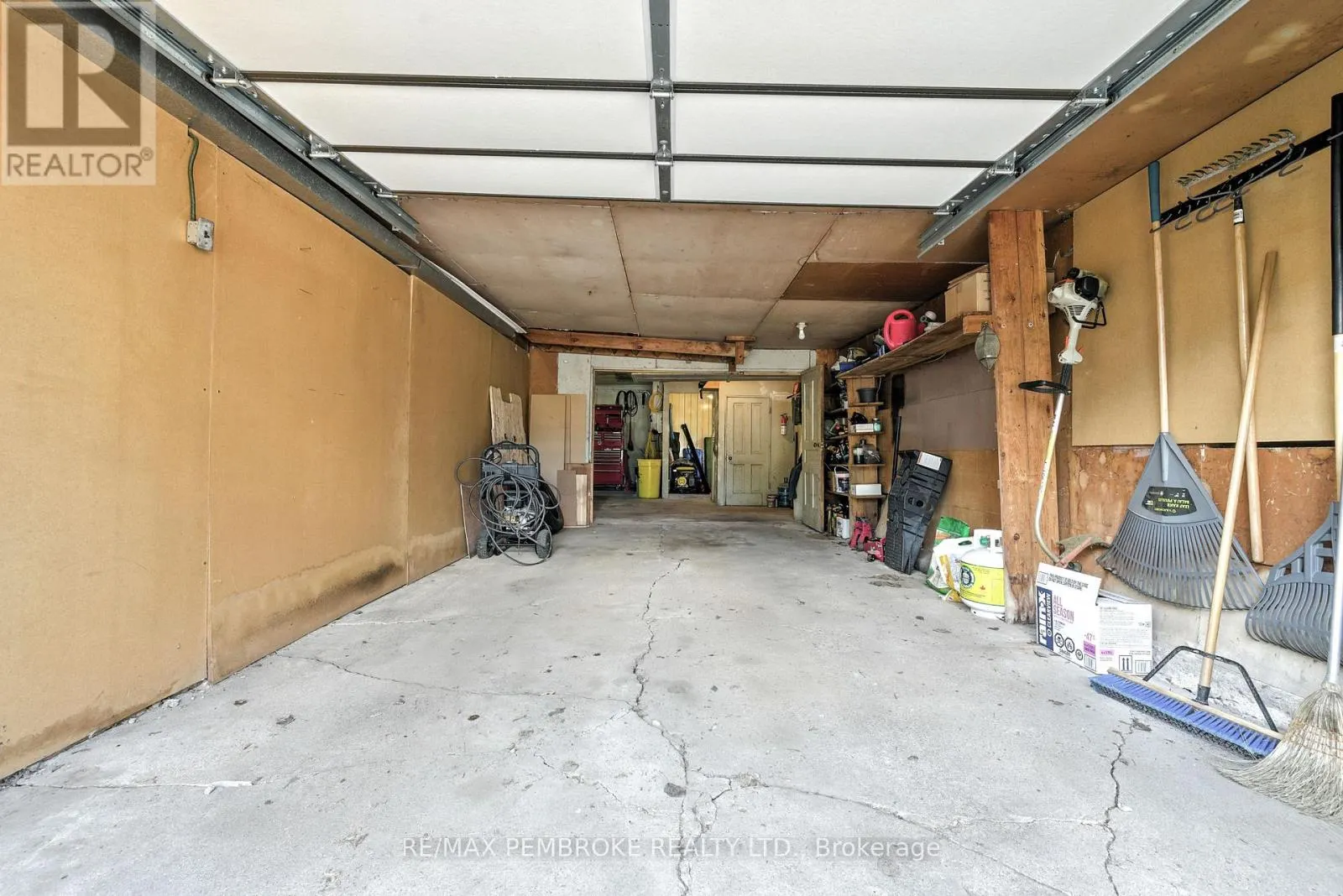 214 GOLF COURSE ROAD