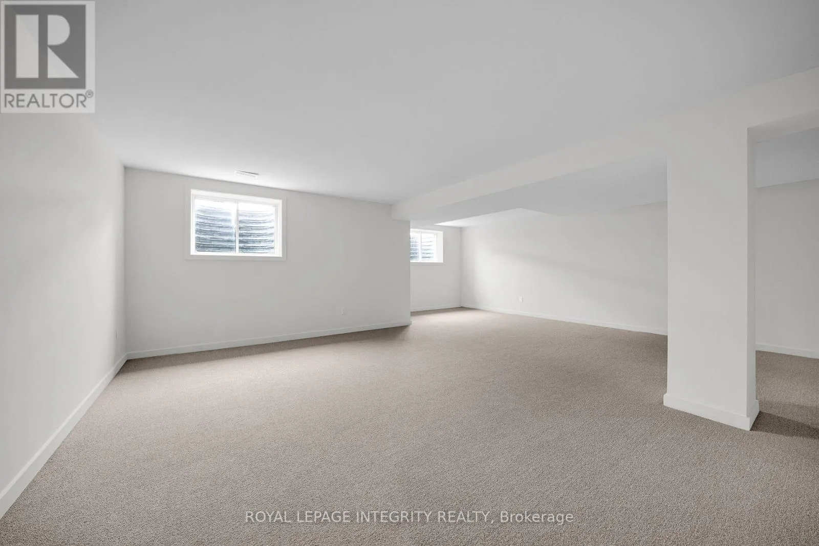 925 ISLINGTON WAY