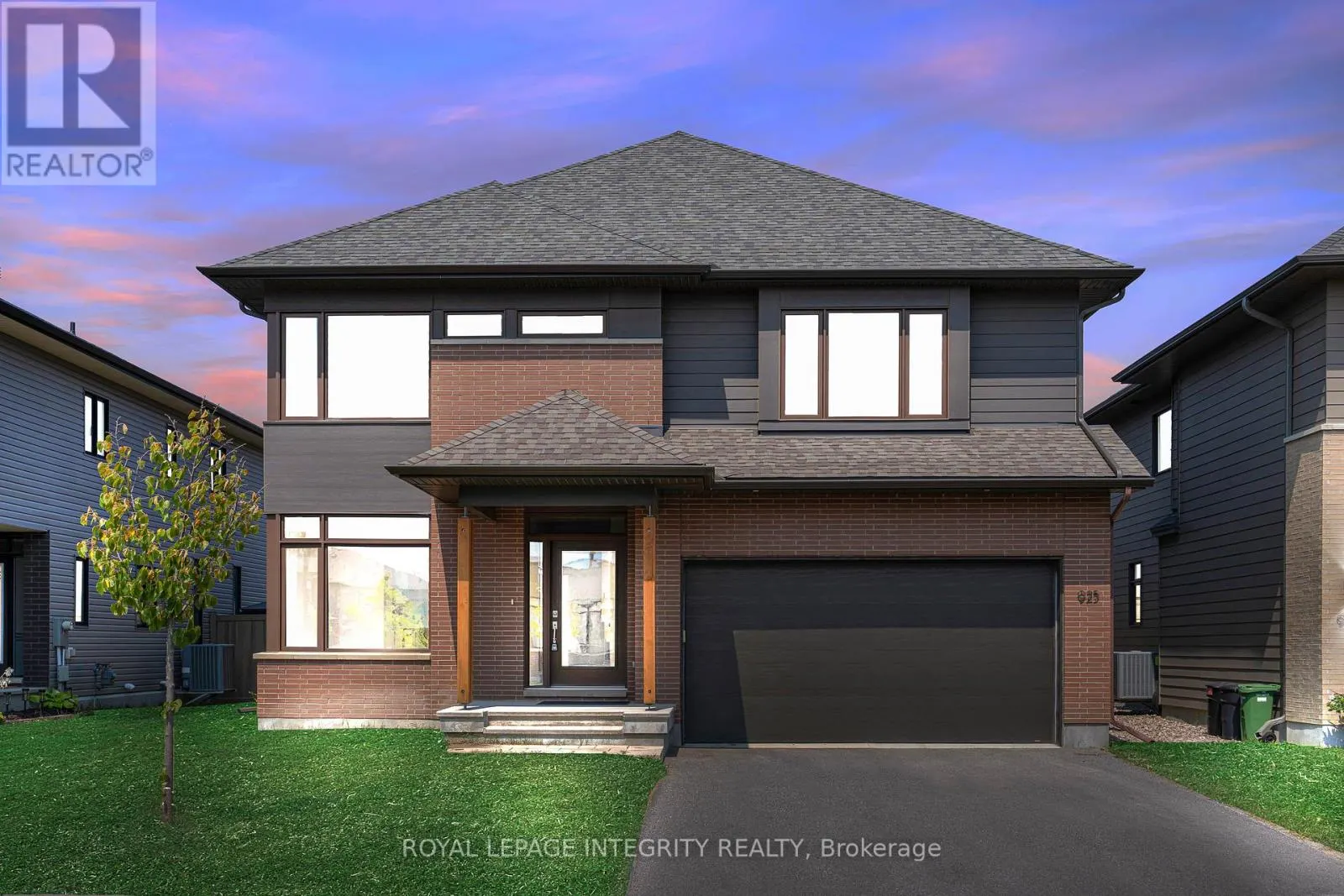 925 ISLINGTON WAY