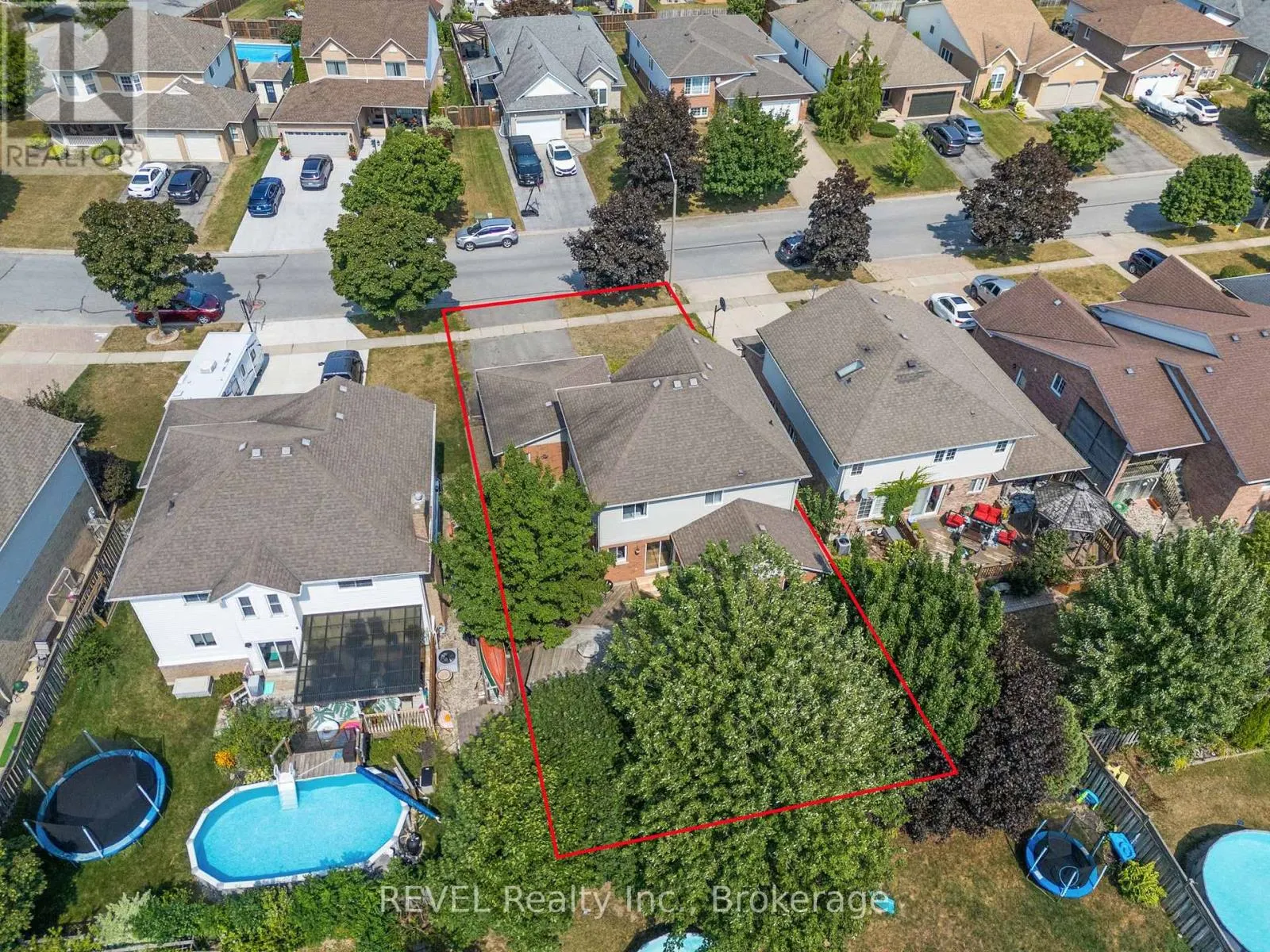19 CRYSLER CRESCENT