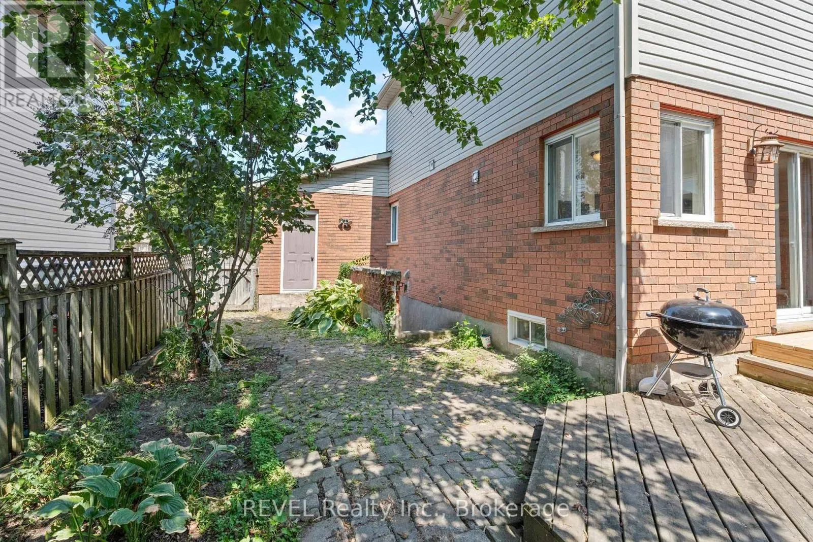 19 CRYSLER CRESCENT