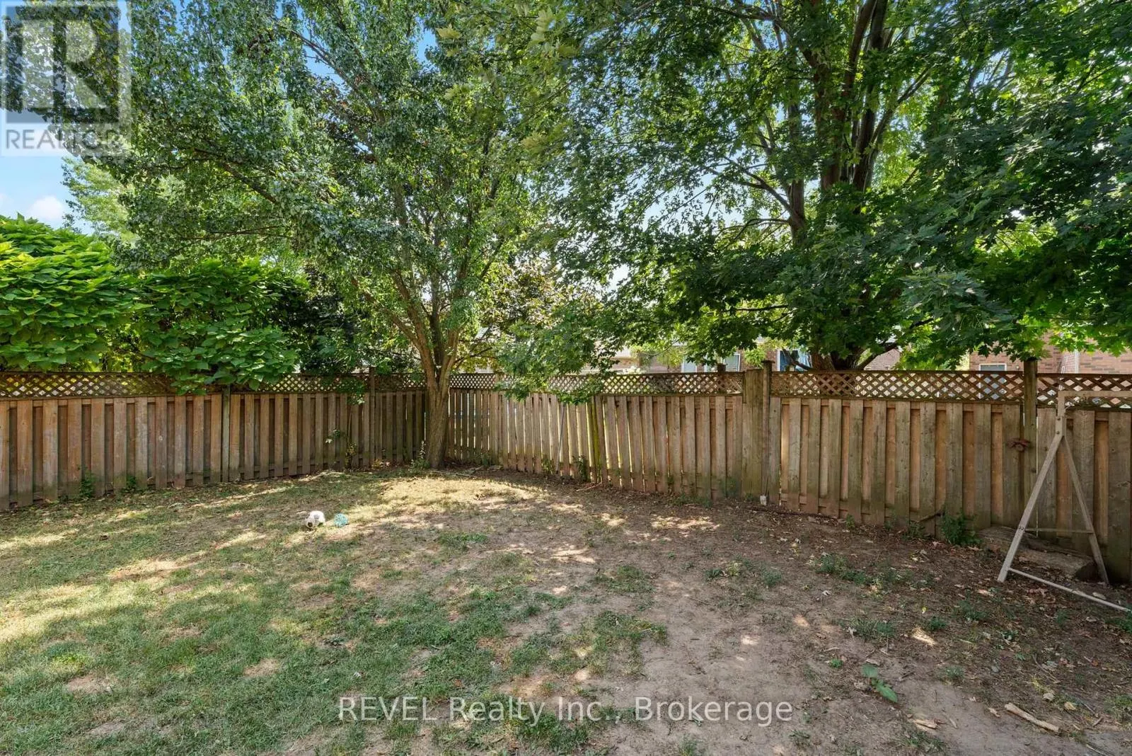 19 CRYSLER CRESCENT