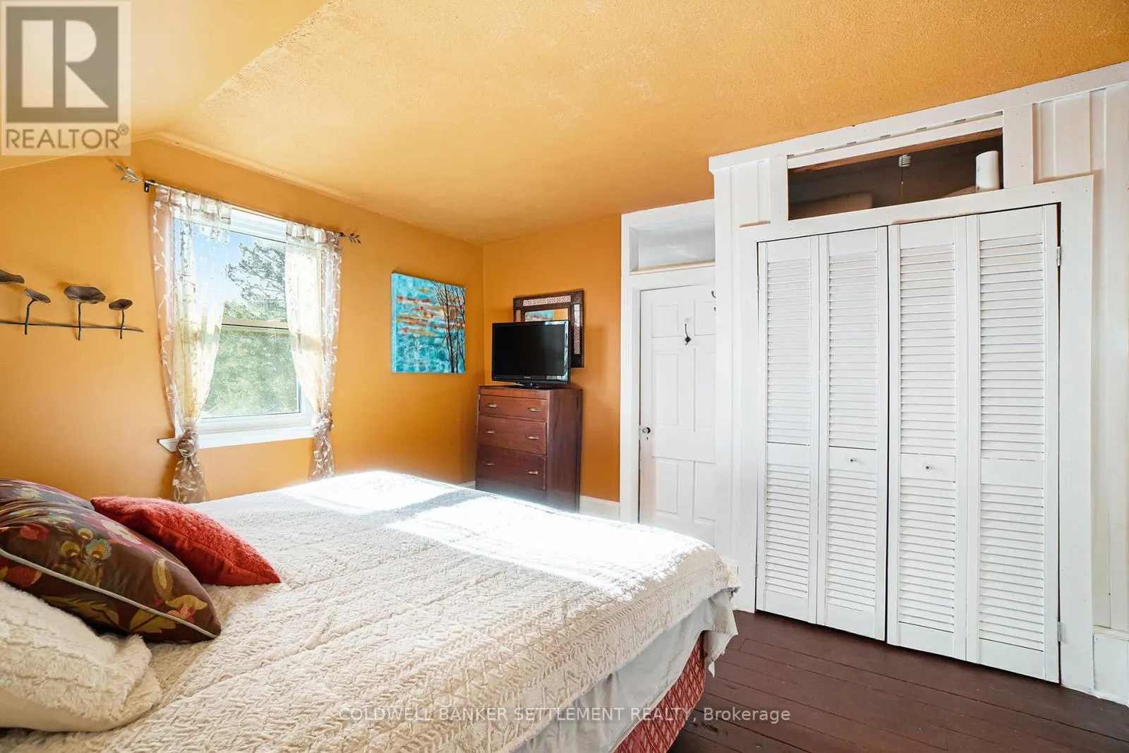 2296 SOUTH LAVANT ROAD