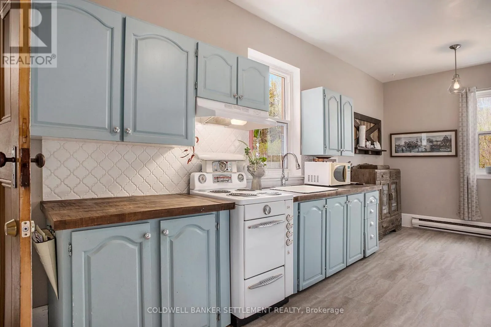 2296 SOUTH LAVANT ROAD