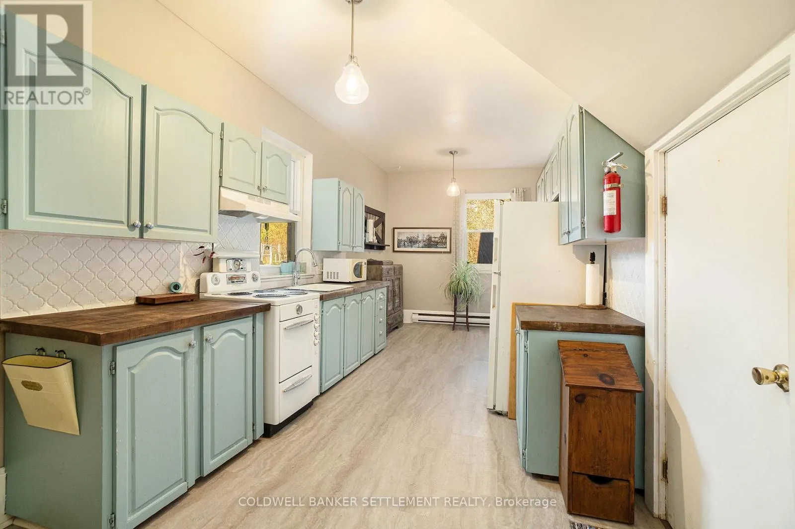 2296 SOUTH LAVANT ROAD