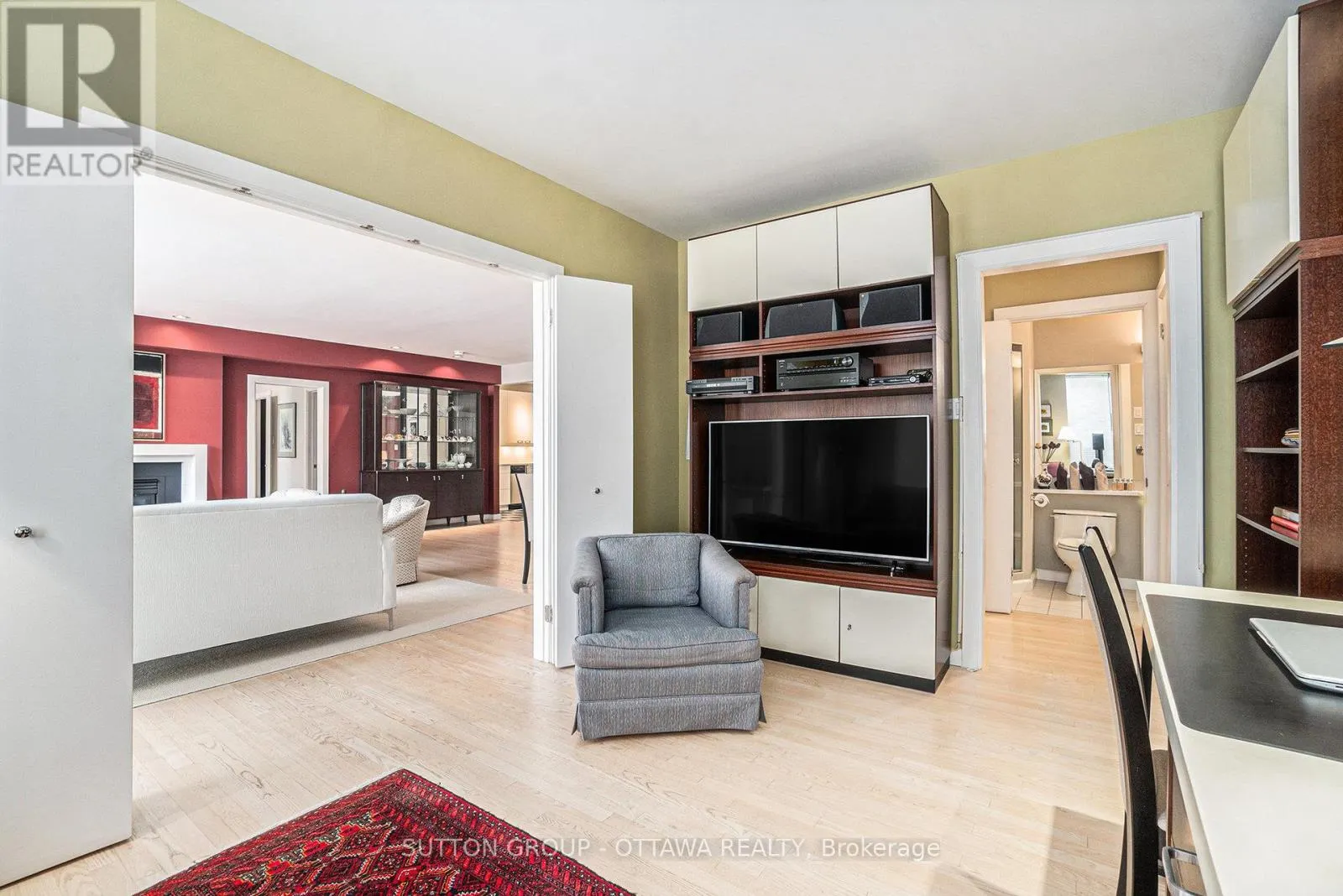 202 - 287 MACLAREN STREET