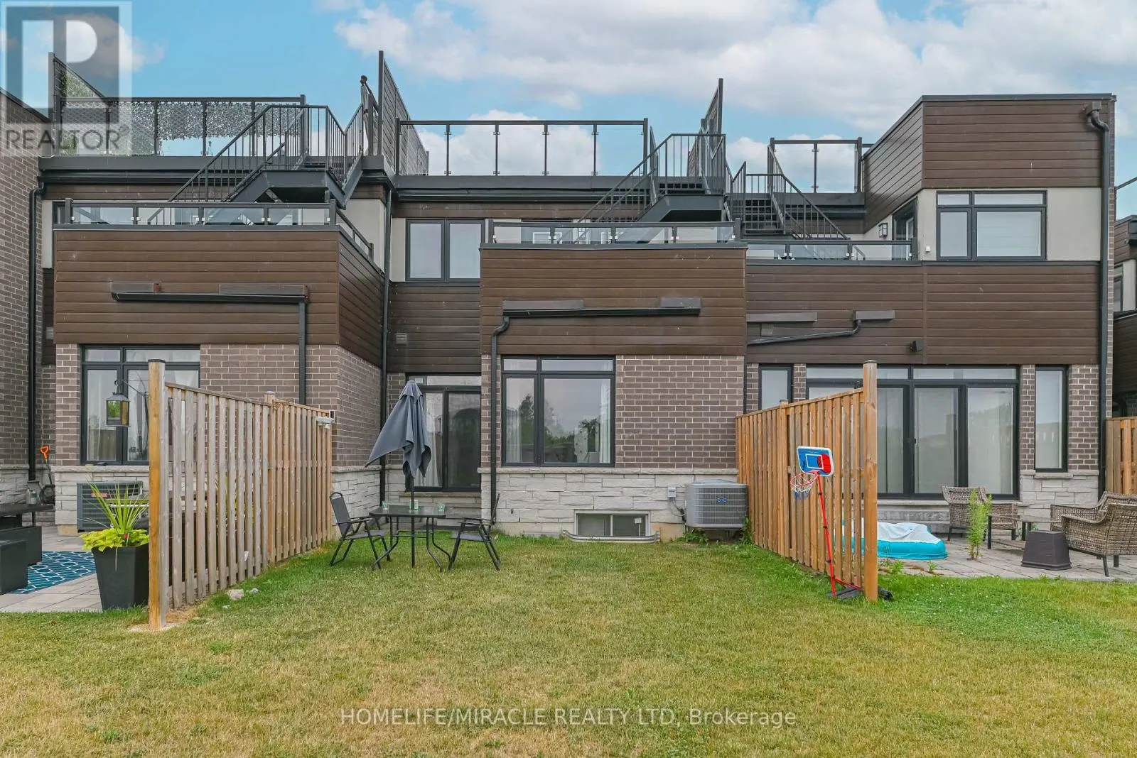 15 - 35 MIDHURST HEIGHTS