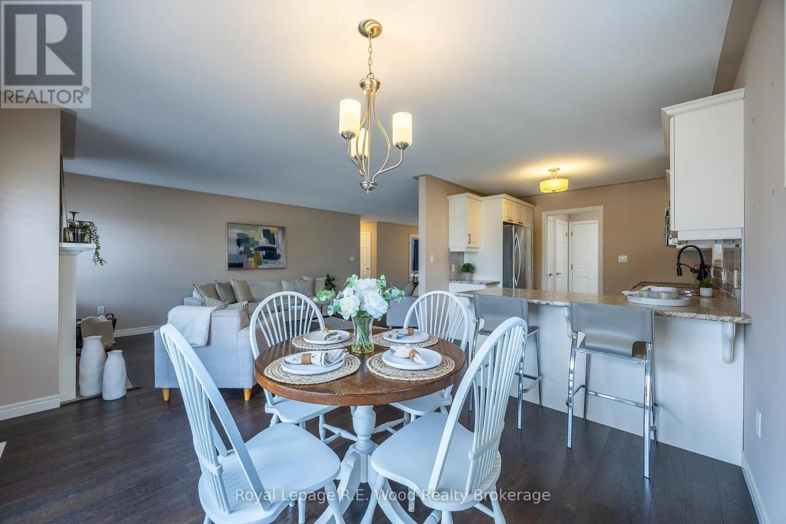 42 HOGARTH DRIVE