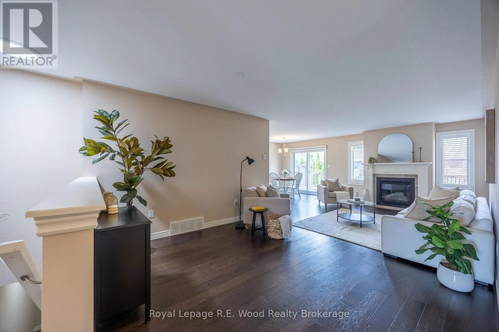 42 HOGARTH DRIVE