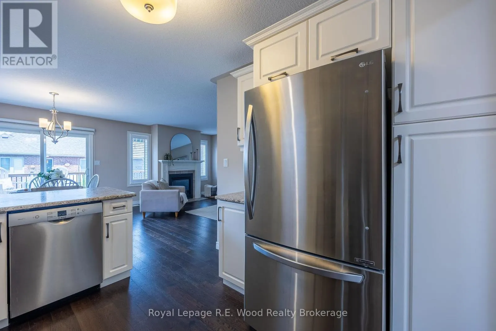 42 HOGARTH DRIVE