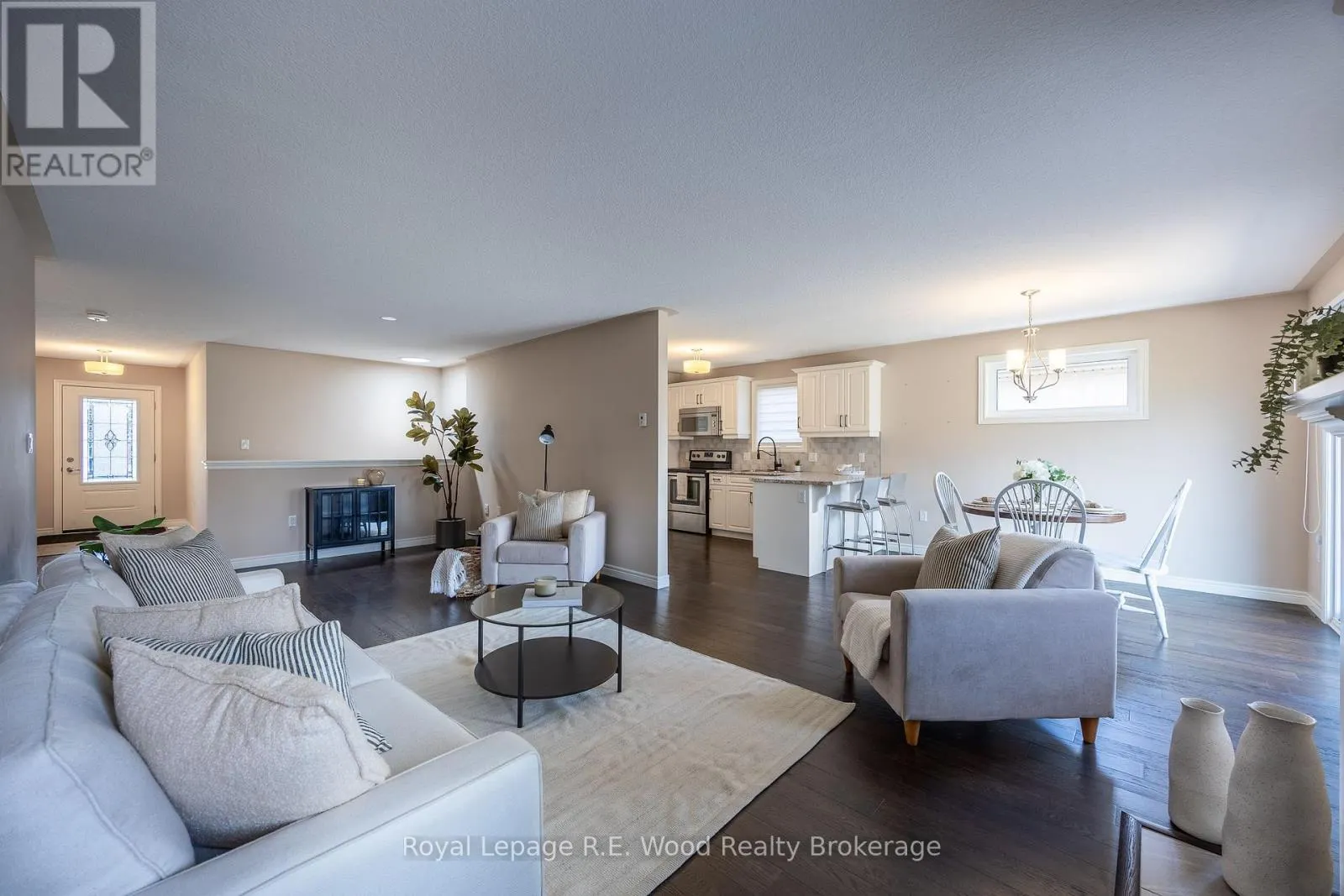 42 HOGARTH DRIVE