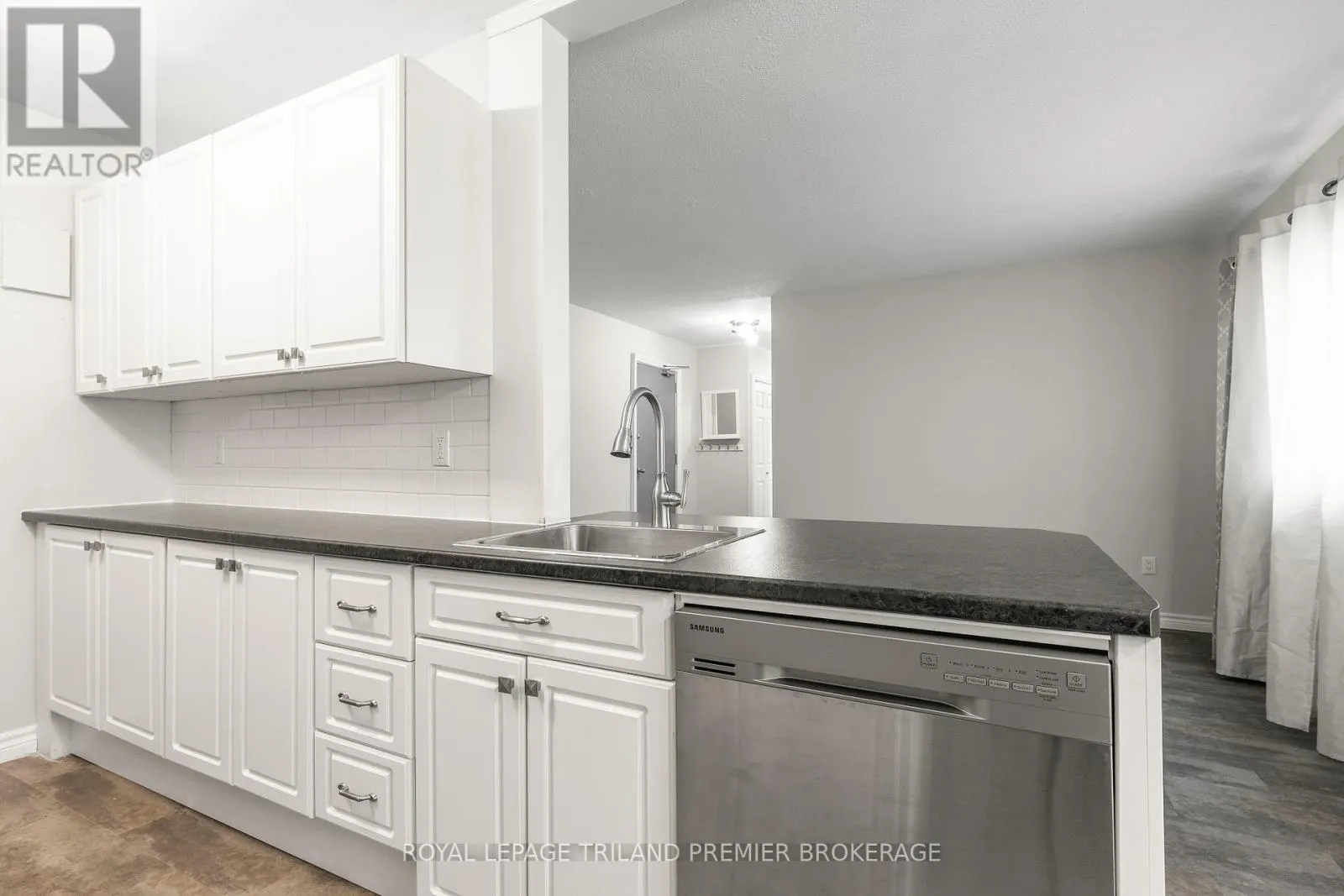 109 - 1176 HAMILTON ROAD, #109