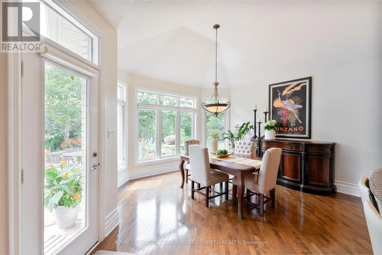 27 HOEFNAGELS CRESCENT