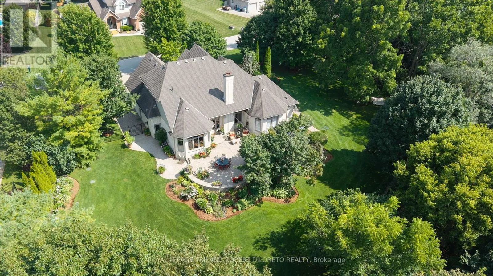 27 HOEFNAGELS CRESCENT