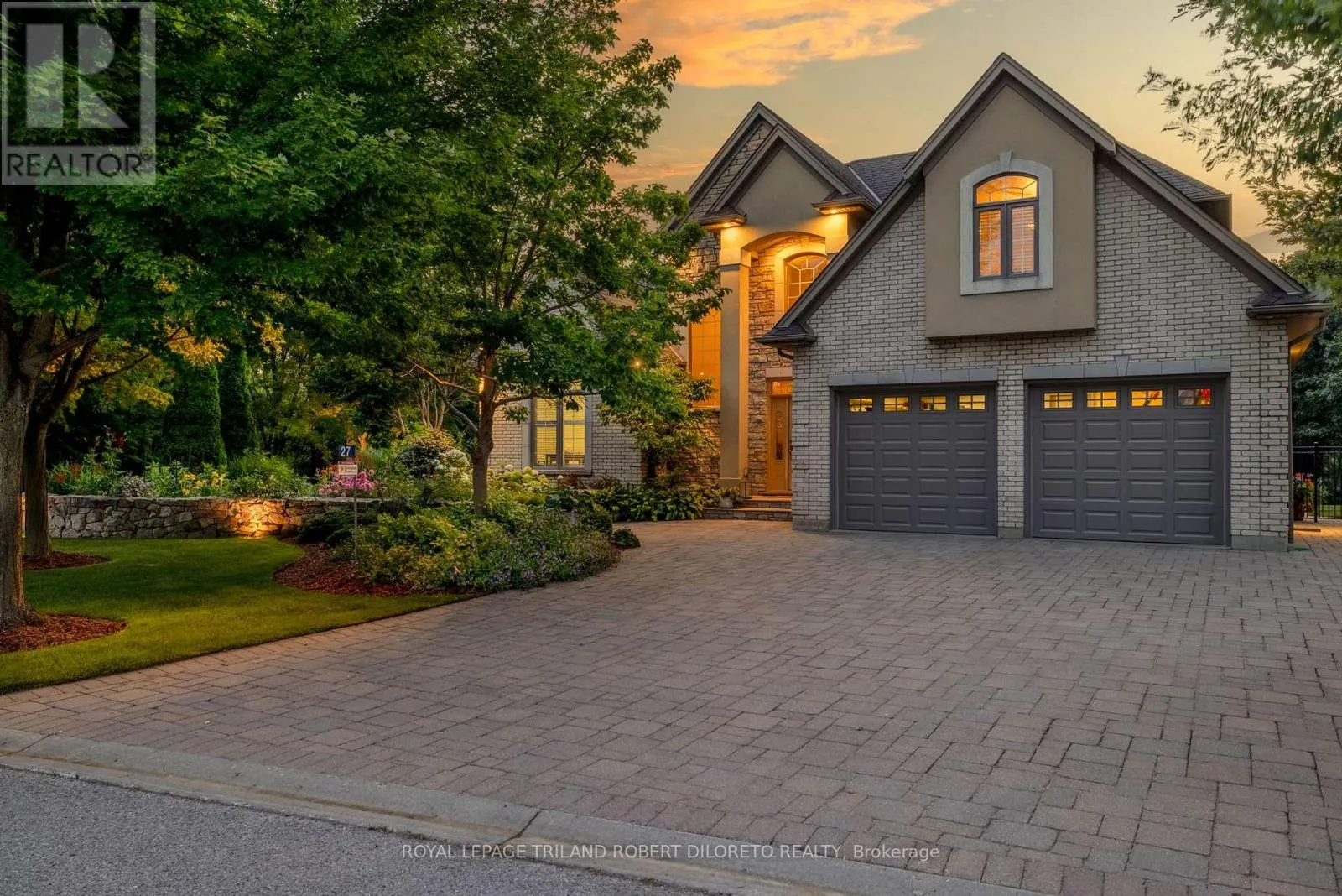 27 HOEFNAGELS CRESCENT