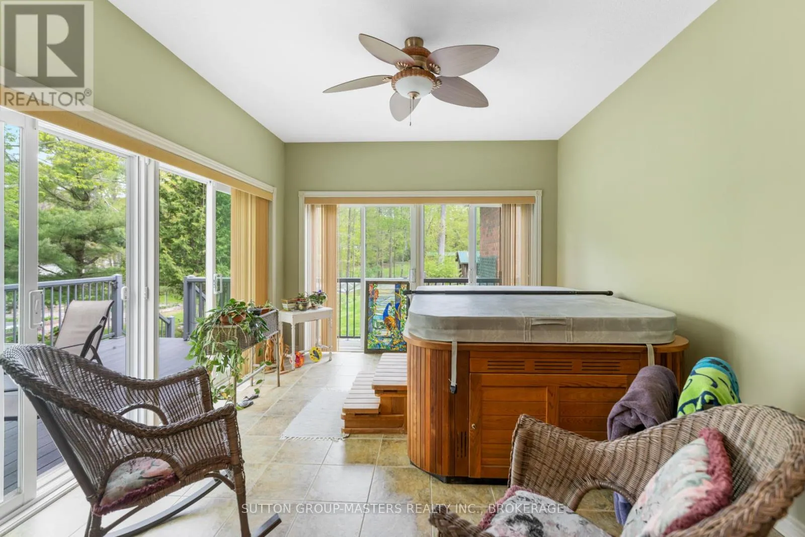 1023 BIG BEN LANE