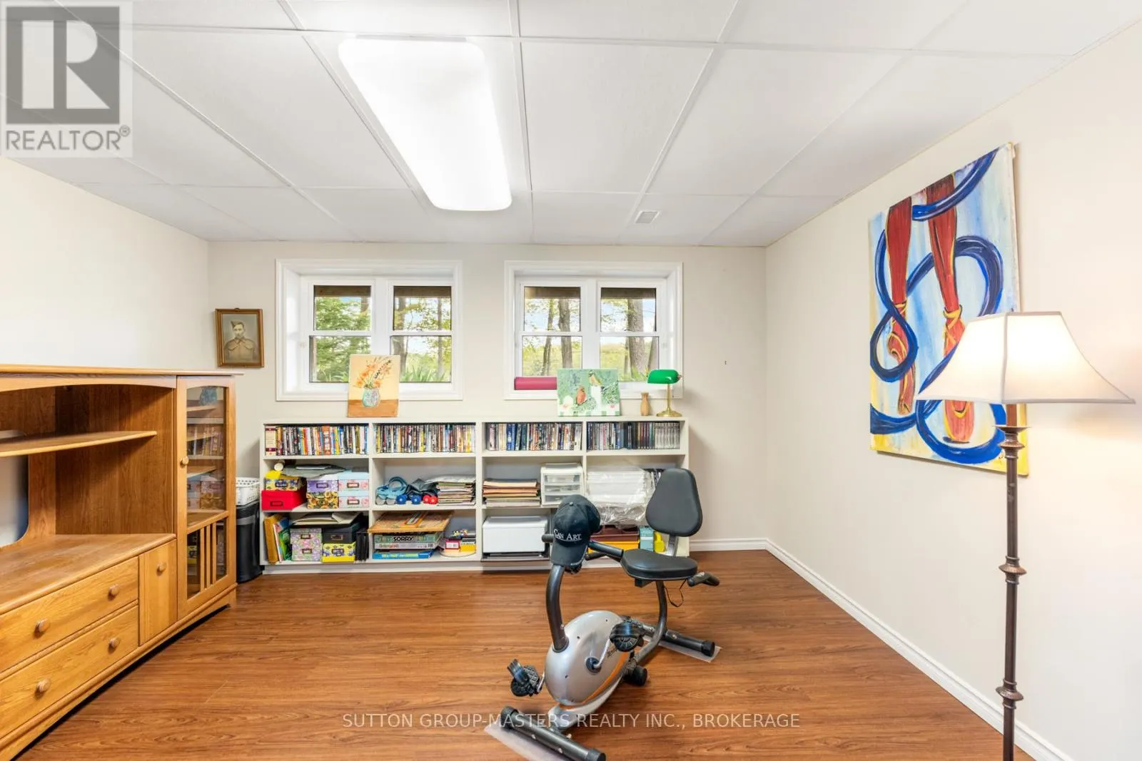 1023 BIG BEN LANE