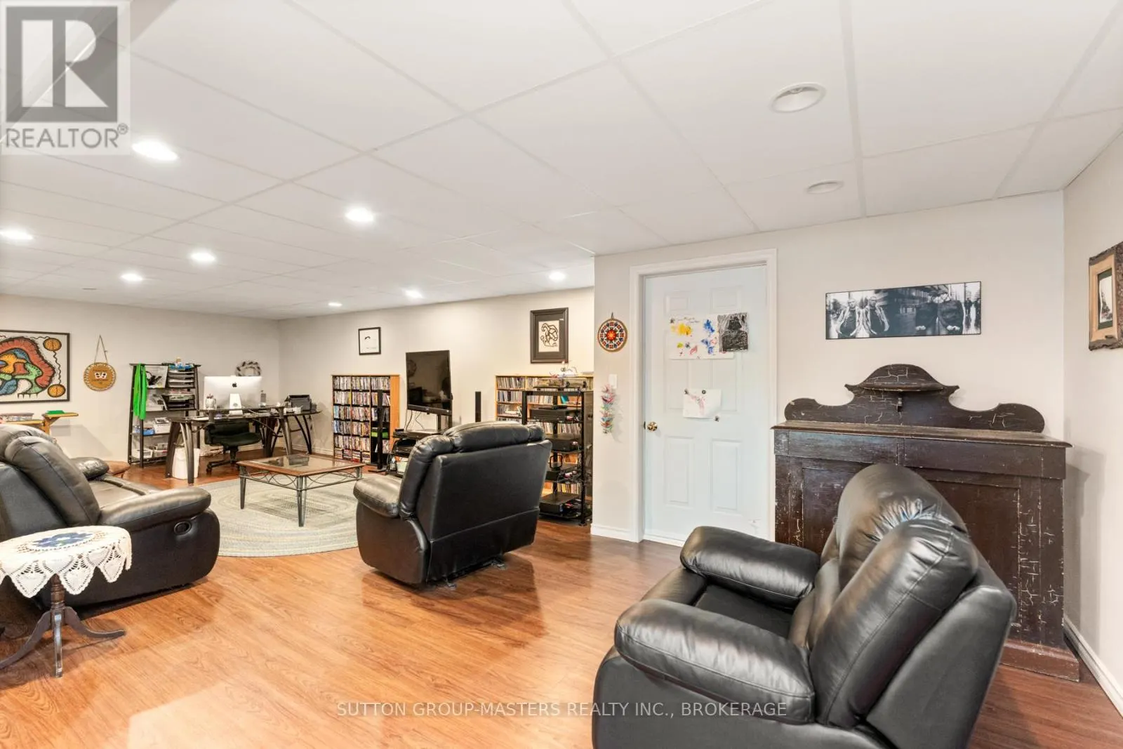 1023 BIG BEN LANE