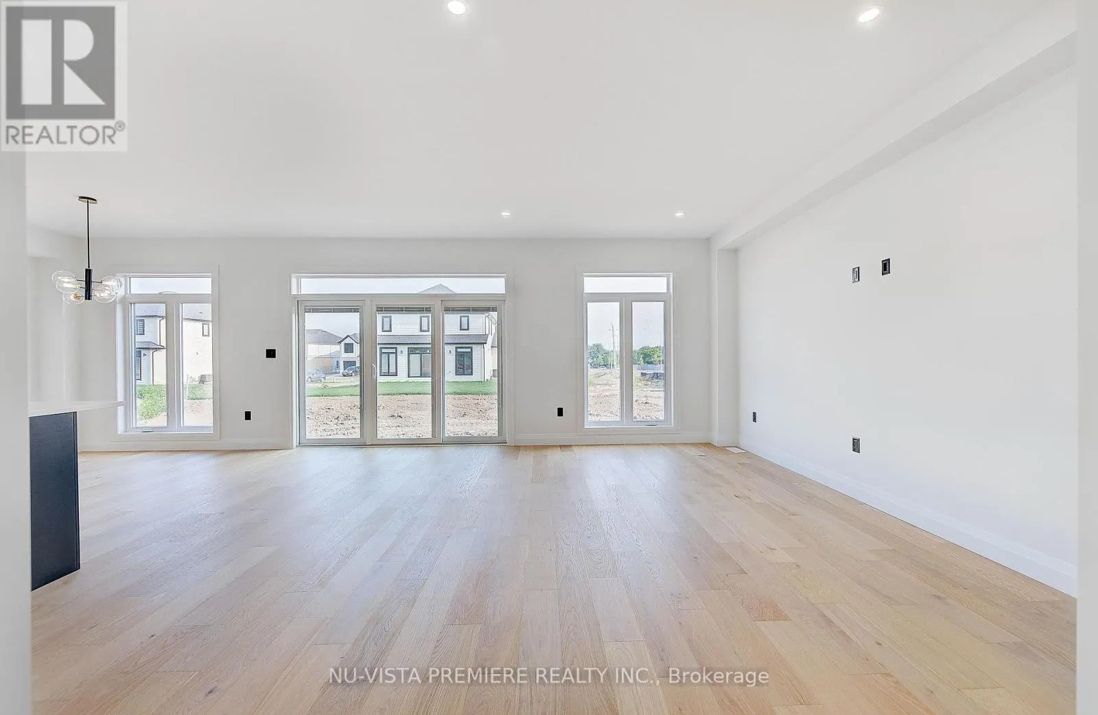 157 HOLLOWAY TRAIL
