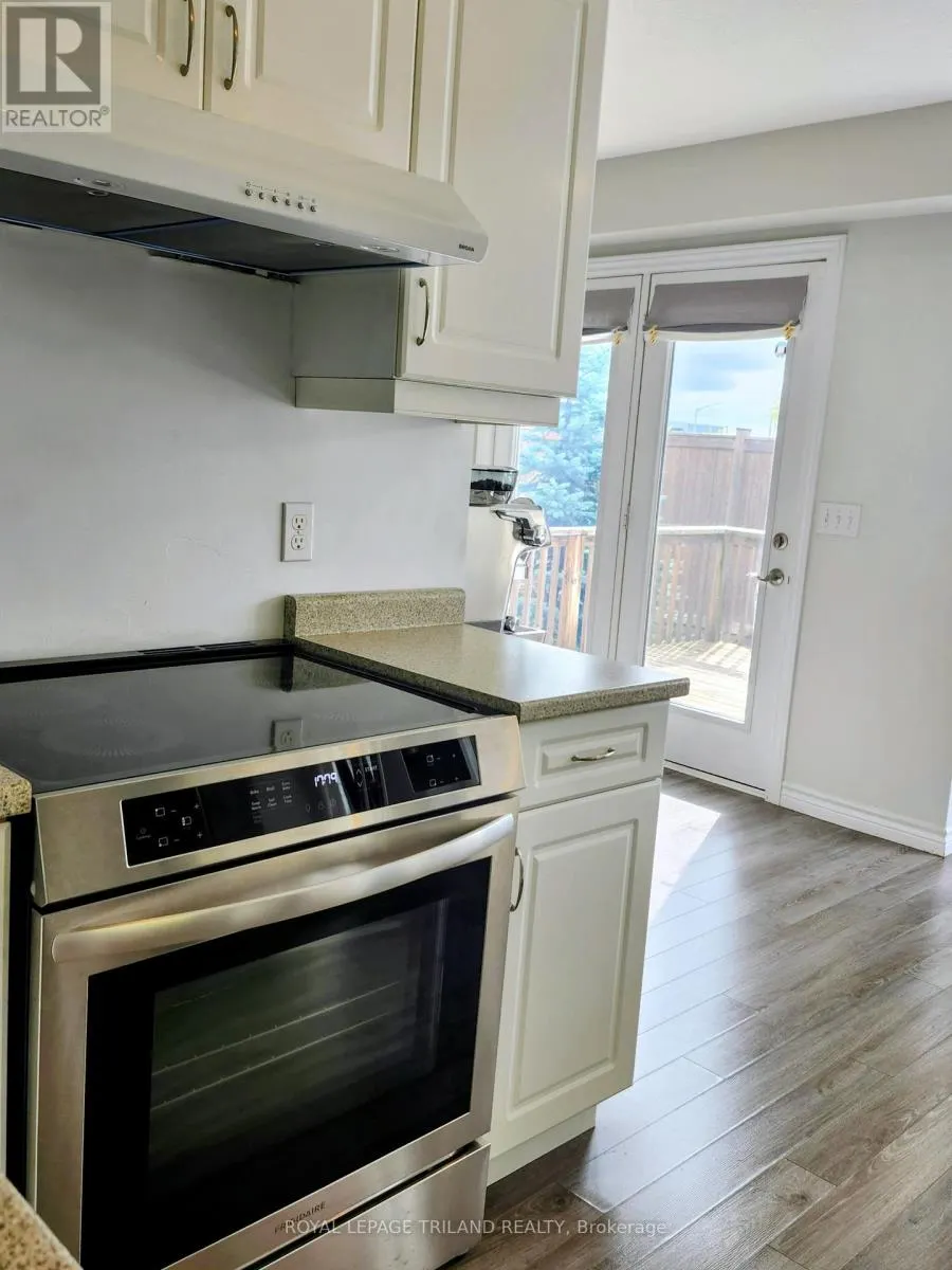 8 - 3399 CASTLE ROCK PLACE, #8