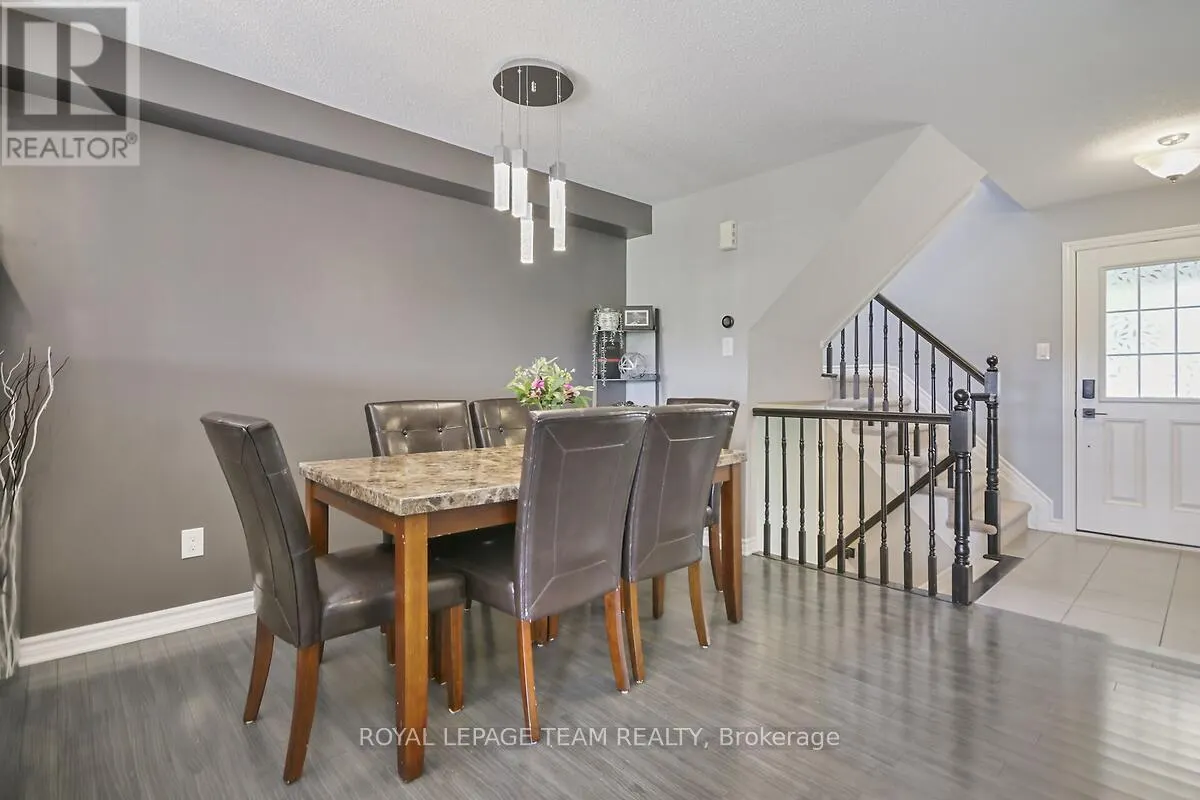 340 ASTELIA CRESCENT