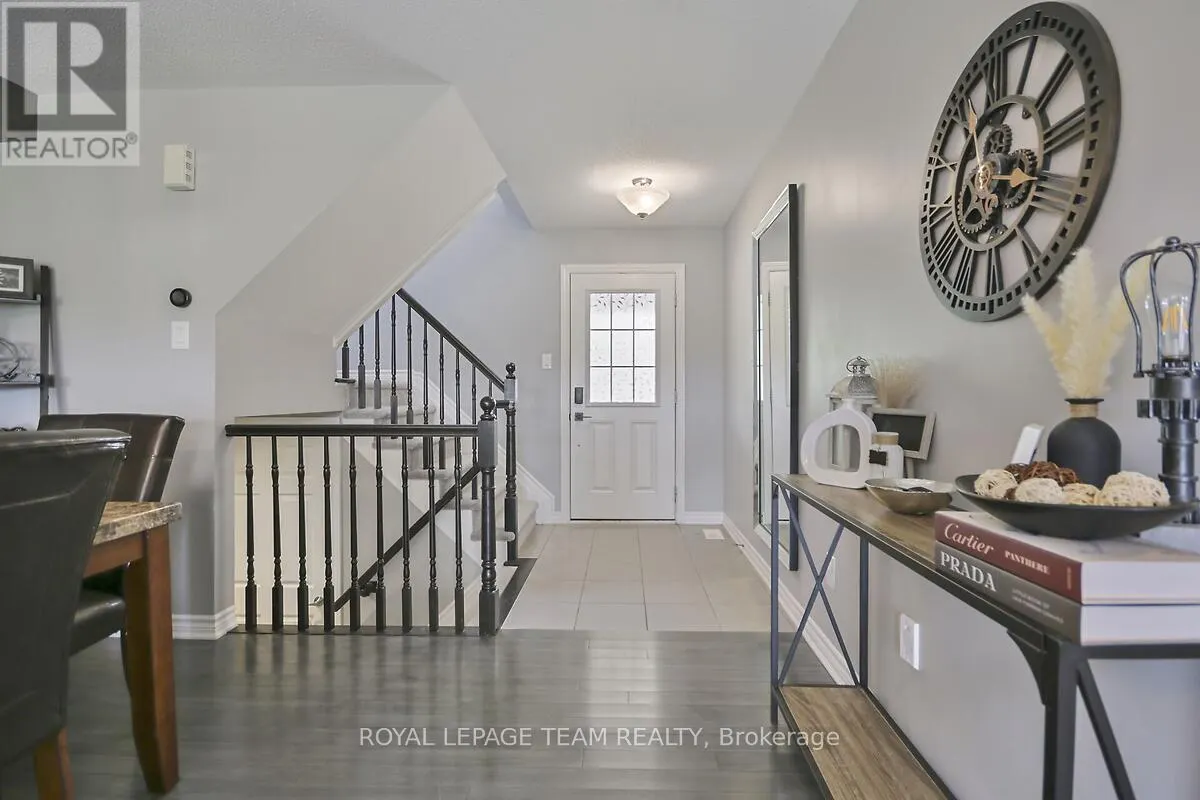 340 ASTELIA CRESCENT