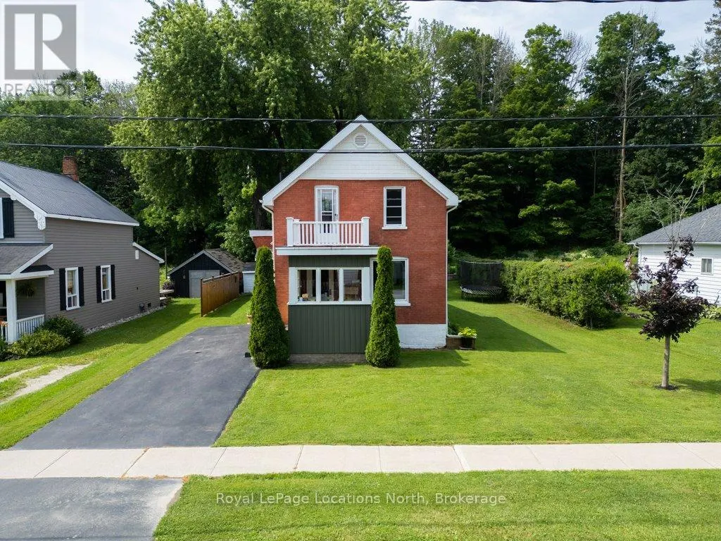 25 EDWIN STREET W