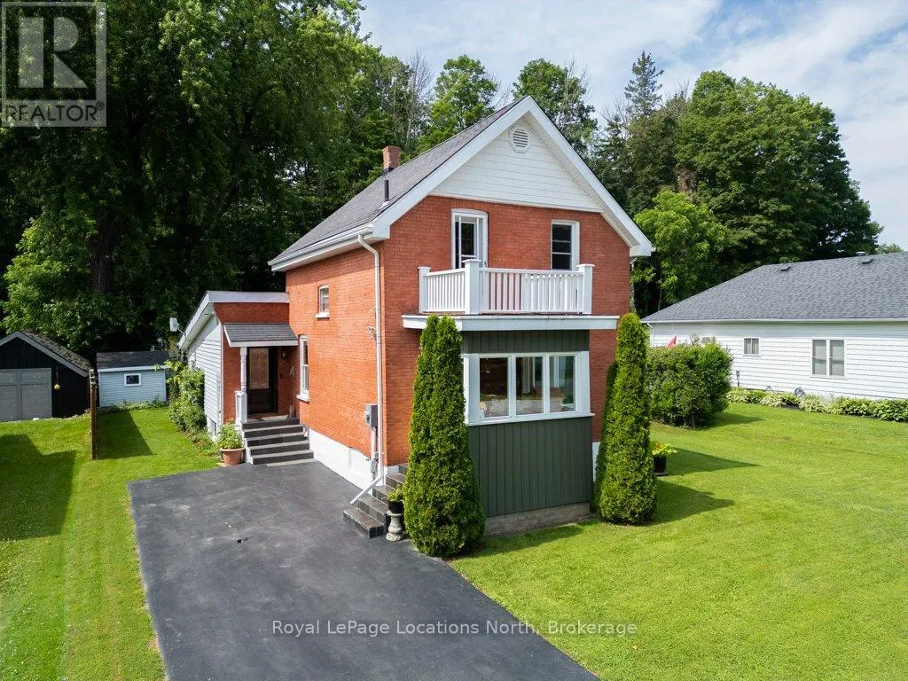 25 EDWIN STREET W