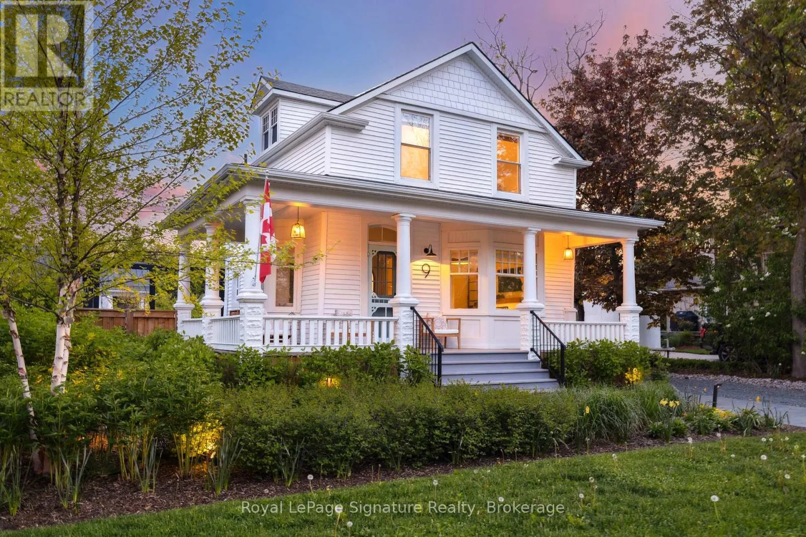 9 ALFRED STREET W