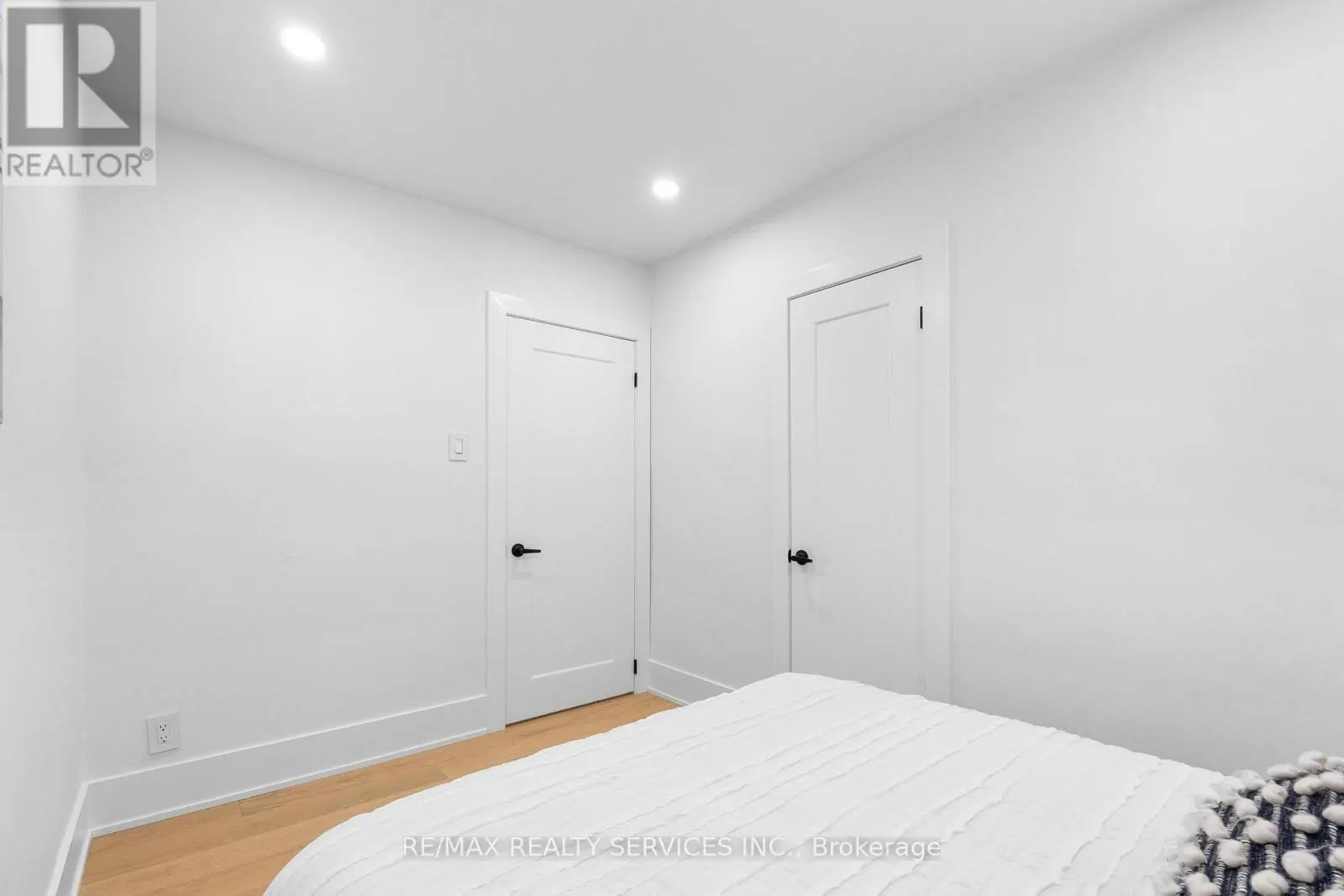 74 WEST 3RD STREET