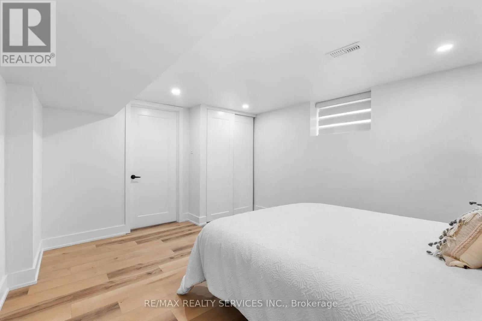 74 WEST 3RD STREET