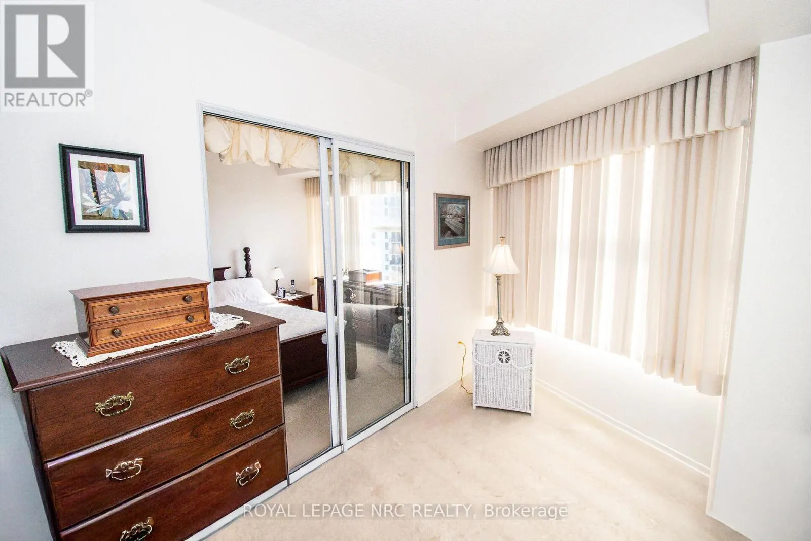 904 - 7 GALE CRESCENT, #904