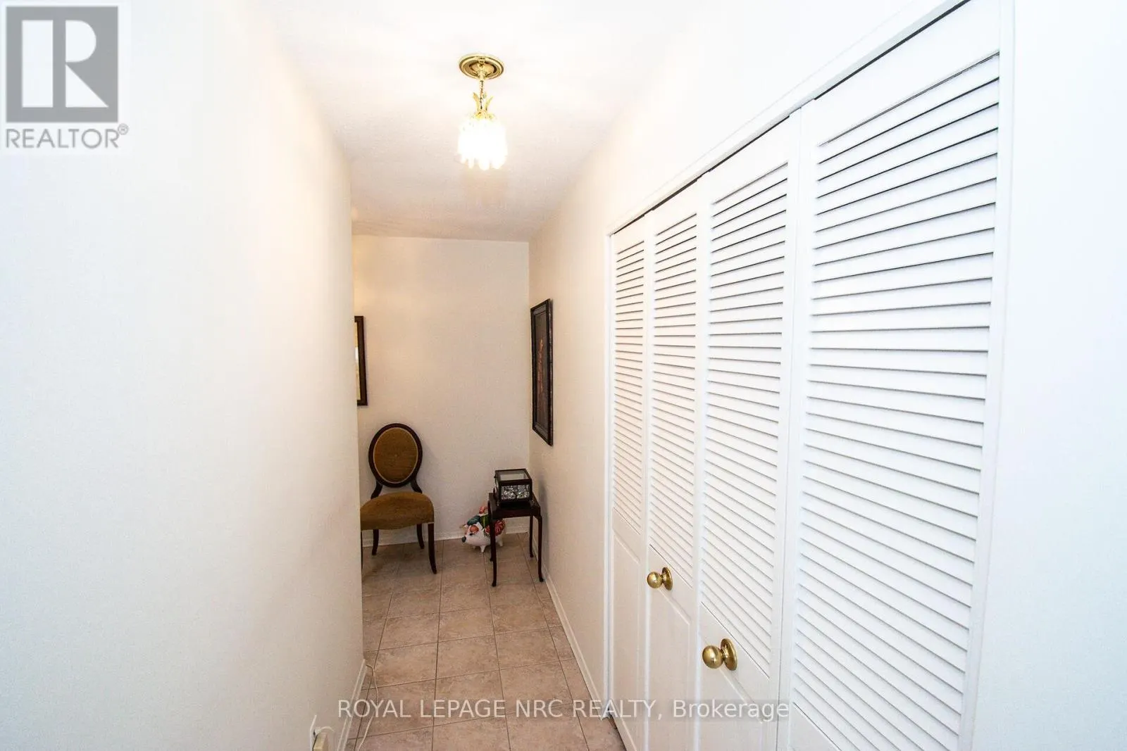 904 - 7 GALE CRESCENT, #904