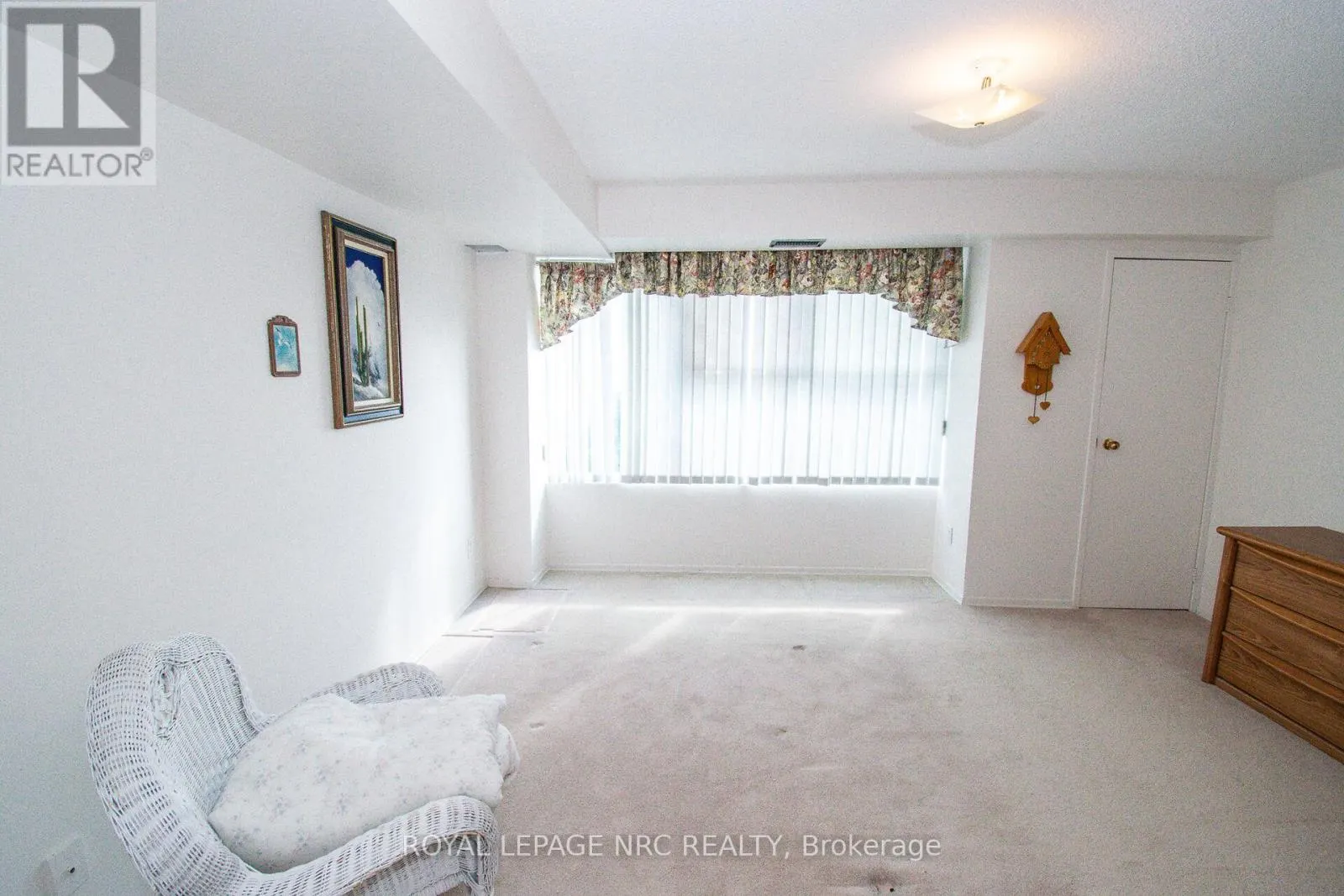 904 - 7 GALE CRESCENT, #904