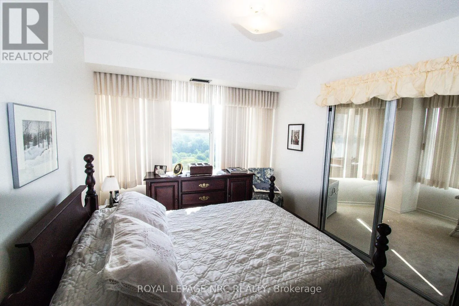 904 - 7 GALE CRESCENT, #904