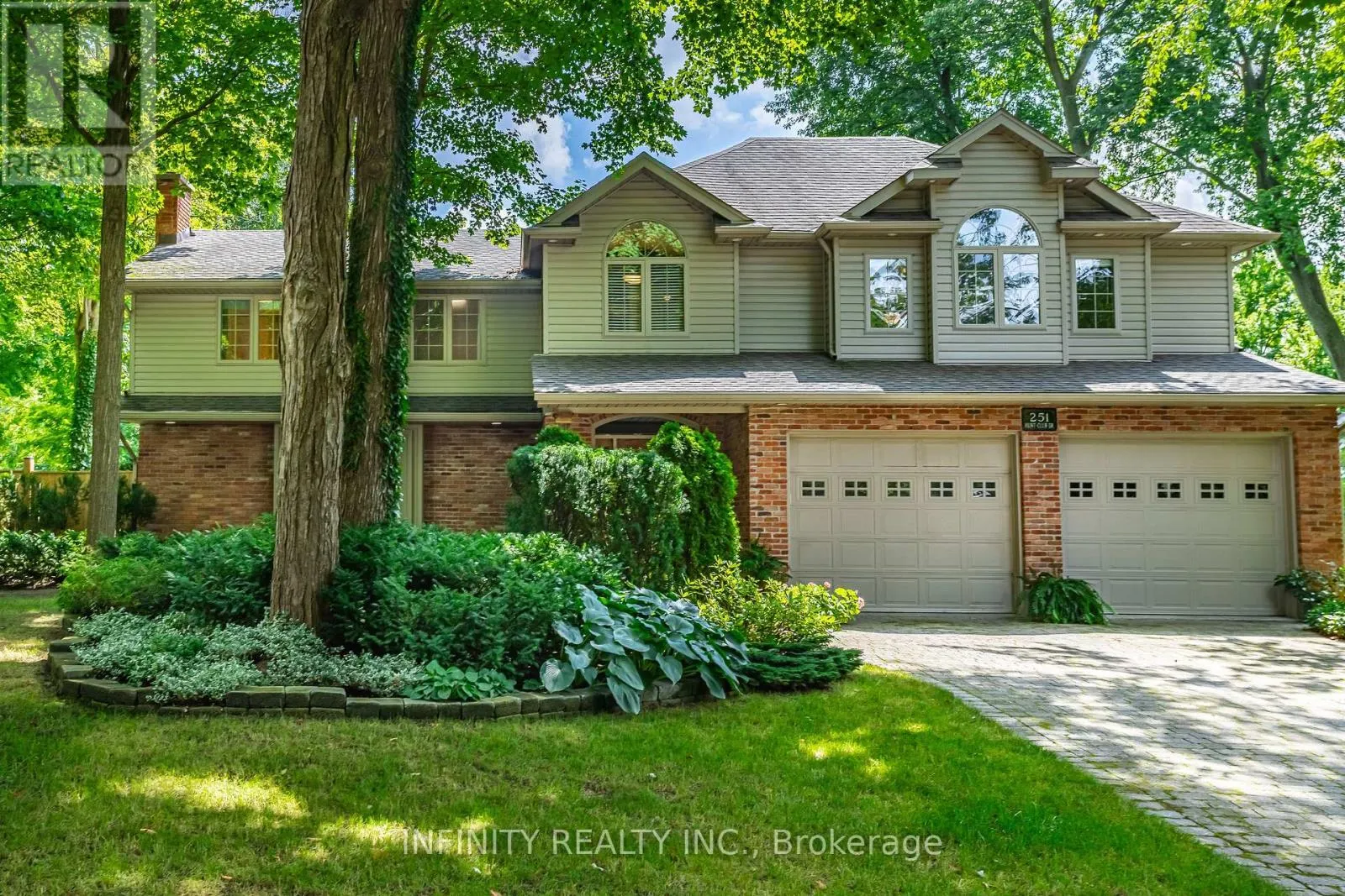 251 HUNT CLUB DRIVE