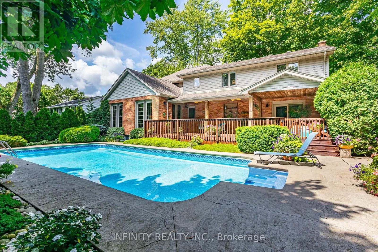 251 HUNT CLUB DRIVE