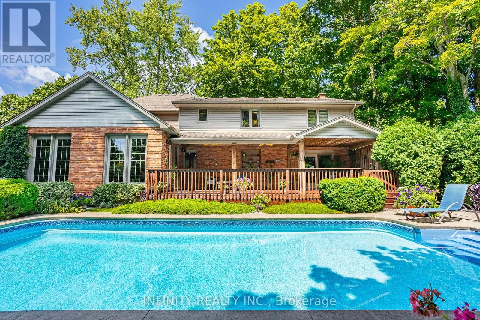 251 HUNT CLUB DRIVE