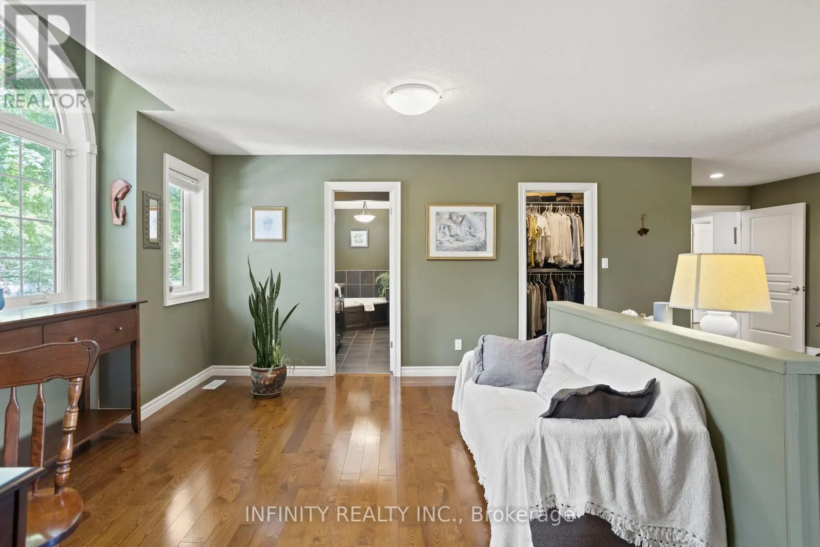 251 HUNT CLUB DRIVE
