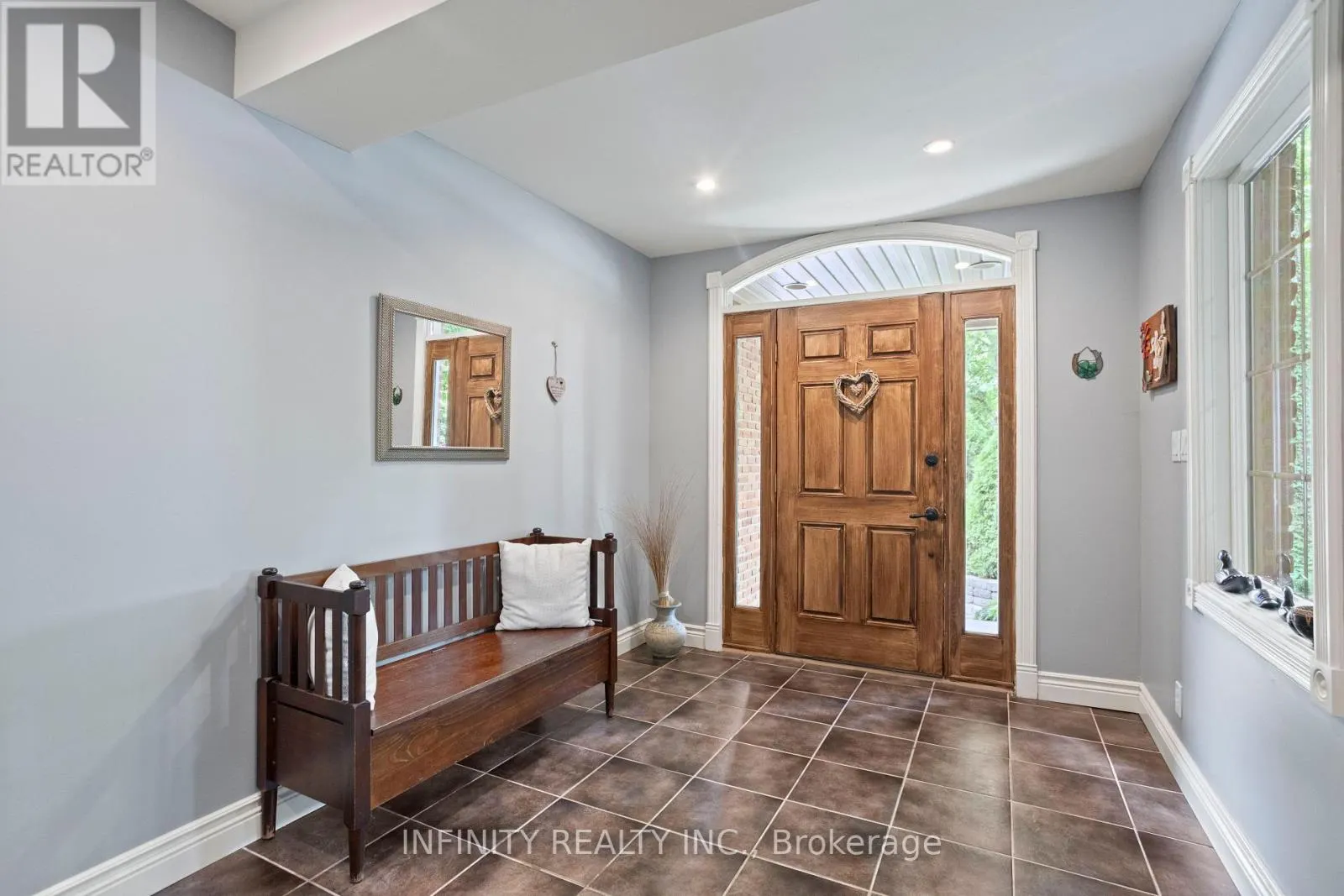 251 HUNT CLUB DRIVE