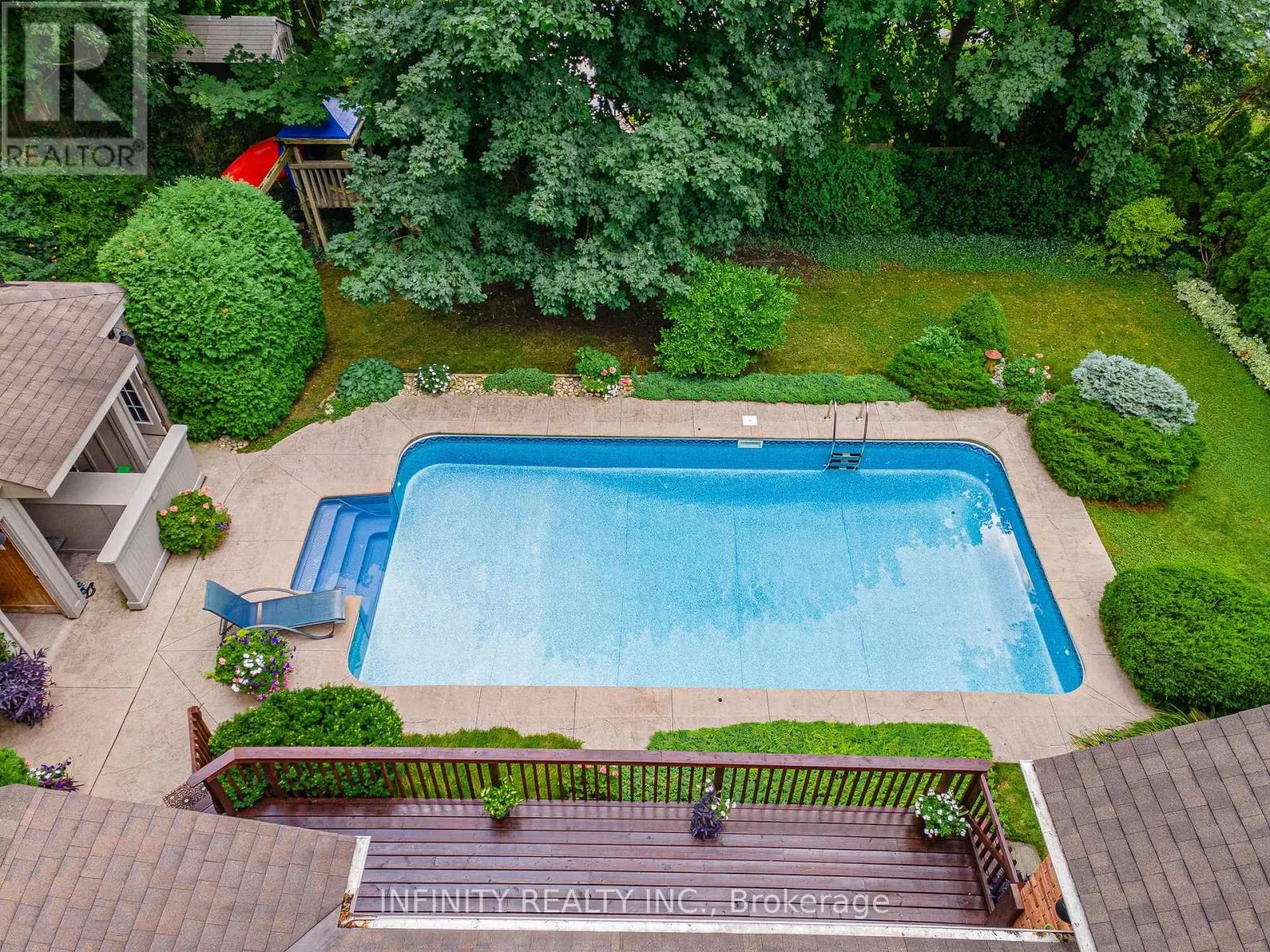 251 HUNT CLUB DRIVE