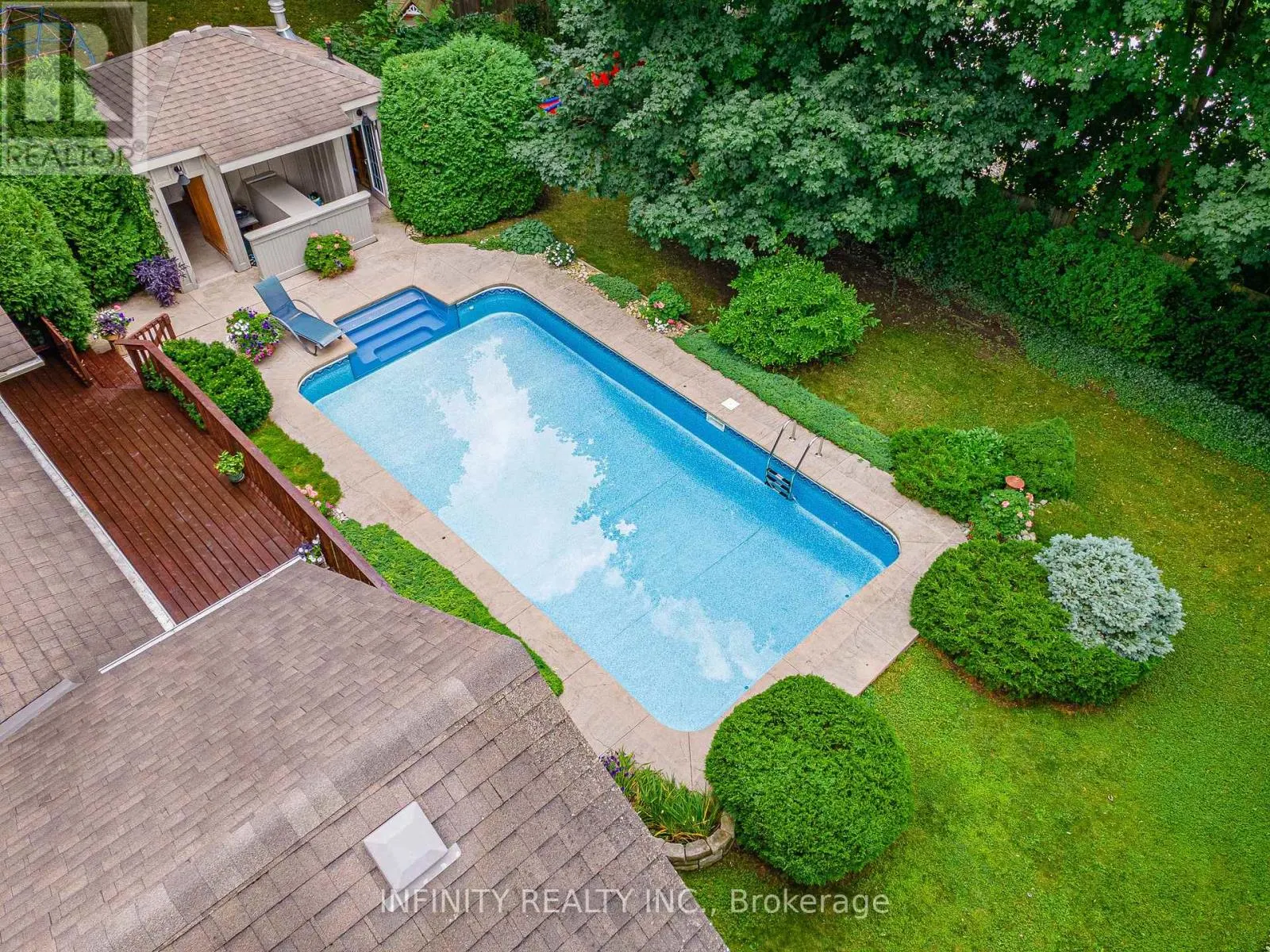 251 HUNT CLUB DRIVE