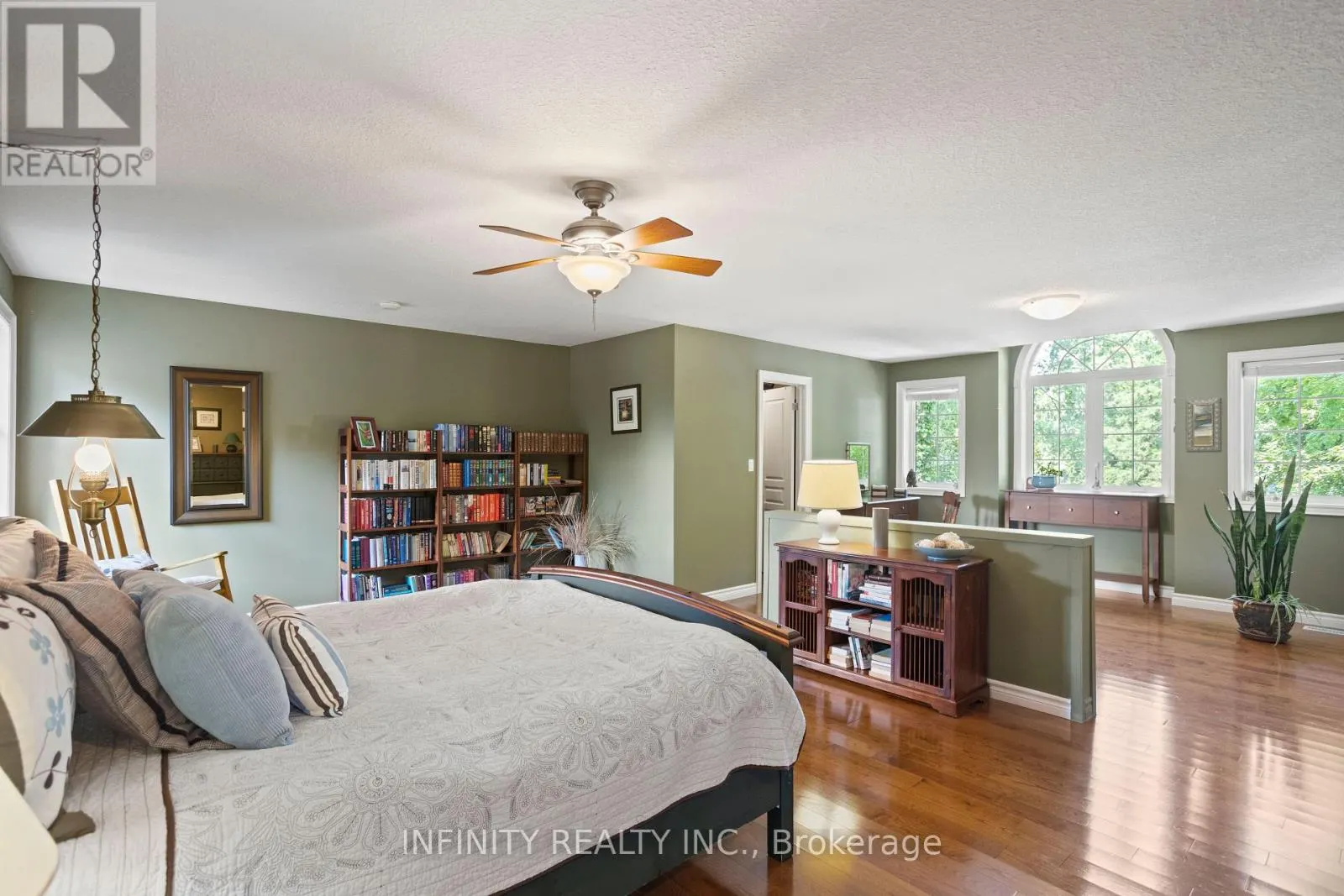 251 HUNT CLUB DRIVE