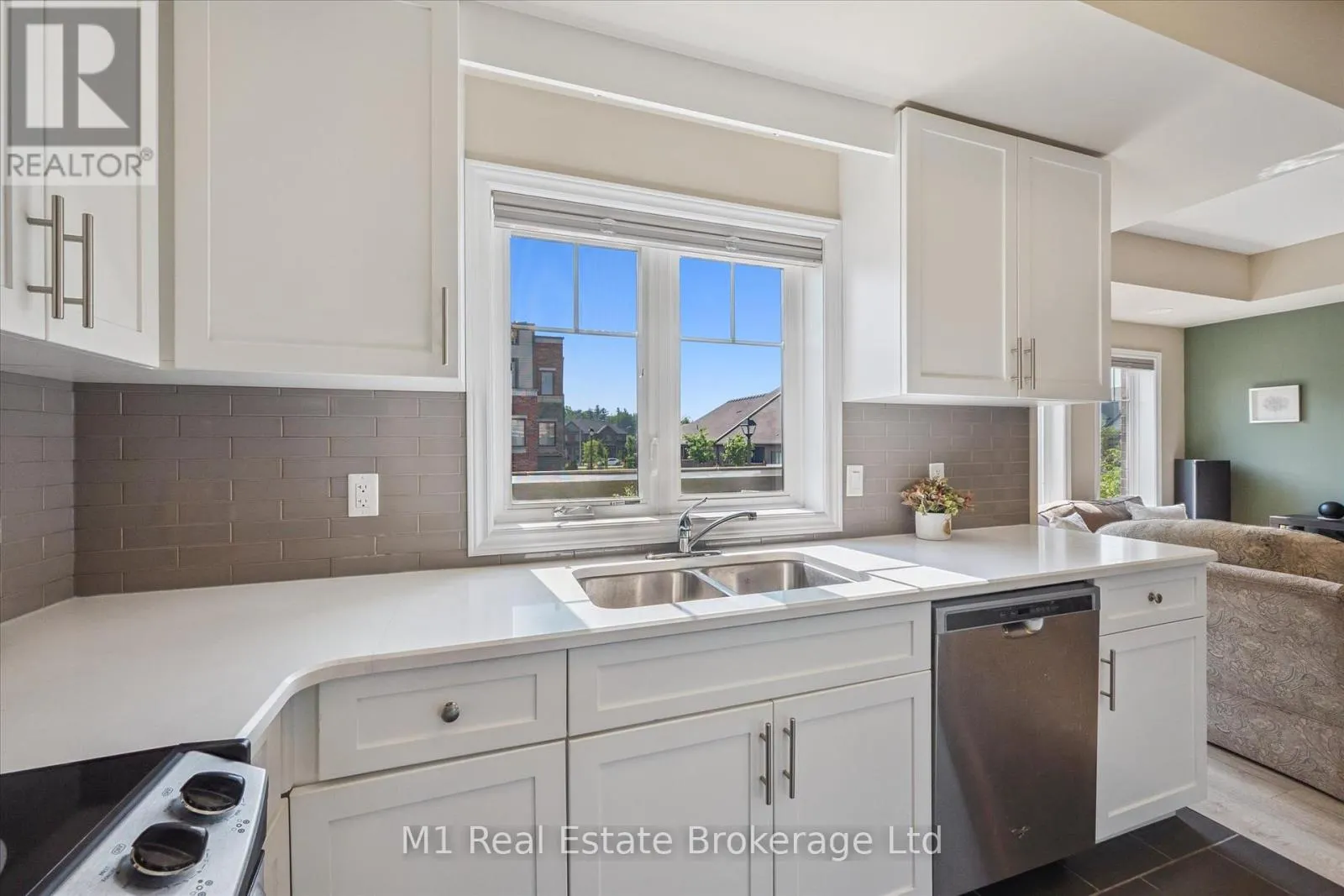 22 - 39 KAY CRESCENT, #22